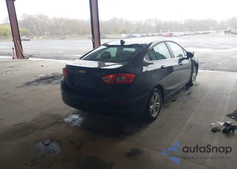 2018 Chevrolet Cruze Lt Auto from USA, damaged, VIN 1G1BE5SM2J7104448